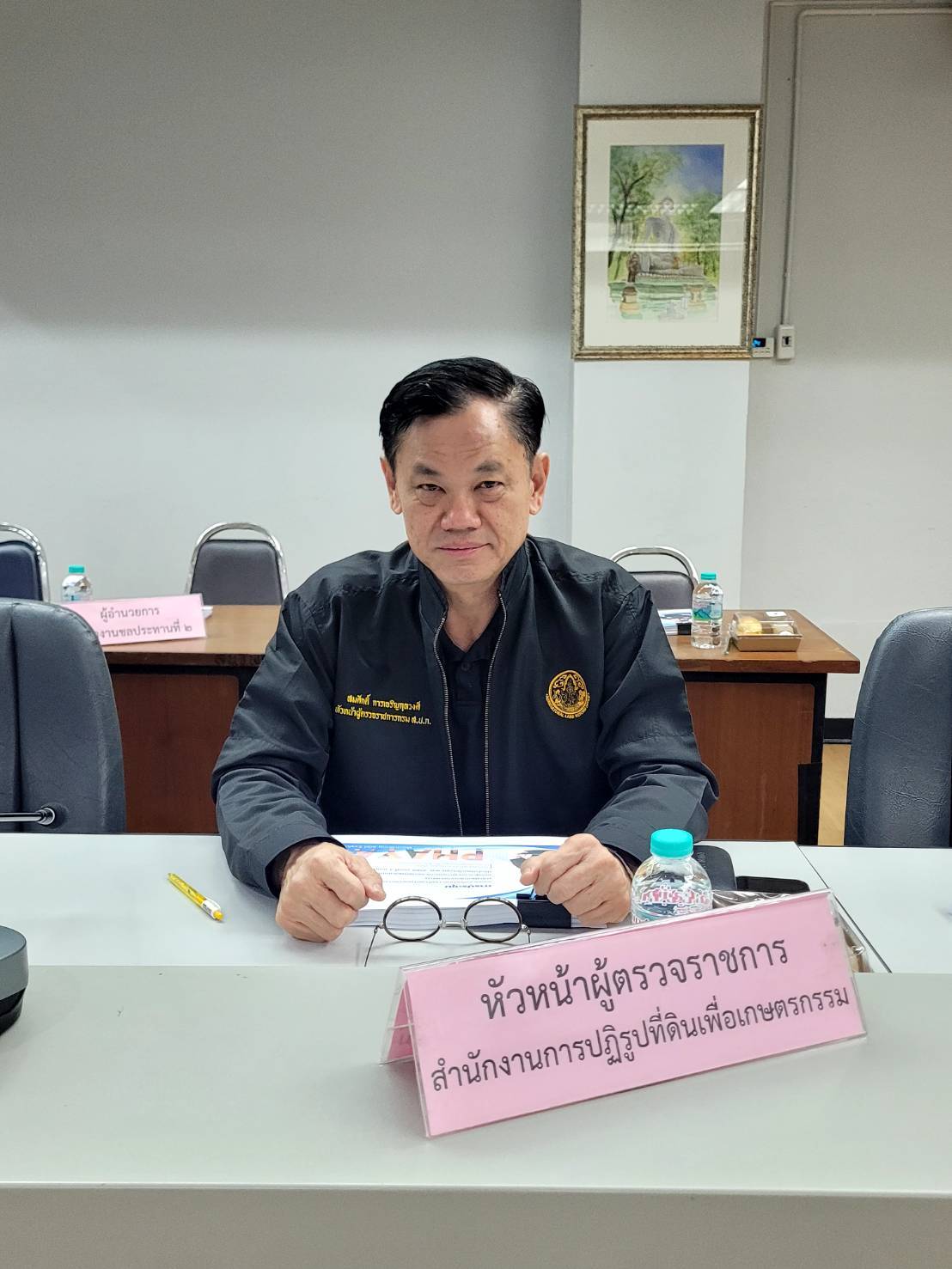title - หัวหน้าผู้ตรวจราชการ ส.ป.ก. เข้าร่วมประชุมตรวจติดตามความก้าวหน้าผลการดำเนินงานตามแผนการตรวจราชการของผู้ตรวจราชการกระทรวงเกษตรและสหกรณ์ ประจำปีงบประมาณ พ.ศ. 2569 รอบที่ 2 จังหวัดพะเยา